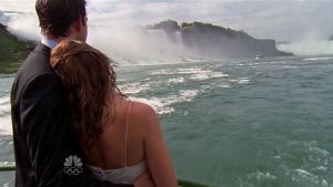 10 The Office S06E04 - Niagara_2506210